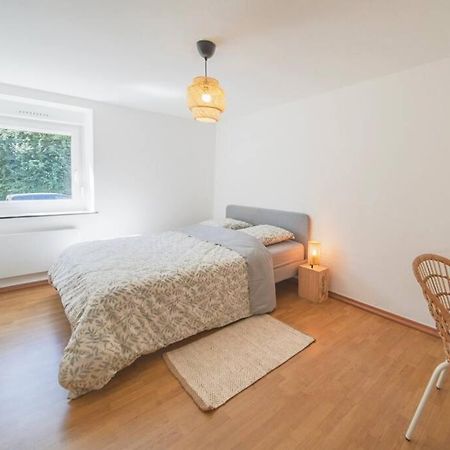 Charmant Appartement 2 Chambres Proche Luxembourg Redange Exterior photo